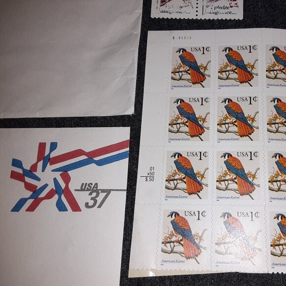 USPS Stamps * (2) Medal of Honor Folios * Kestrel, Christmas, Pledge & More * - Picture 9 of 15